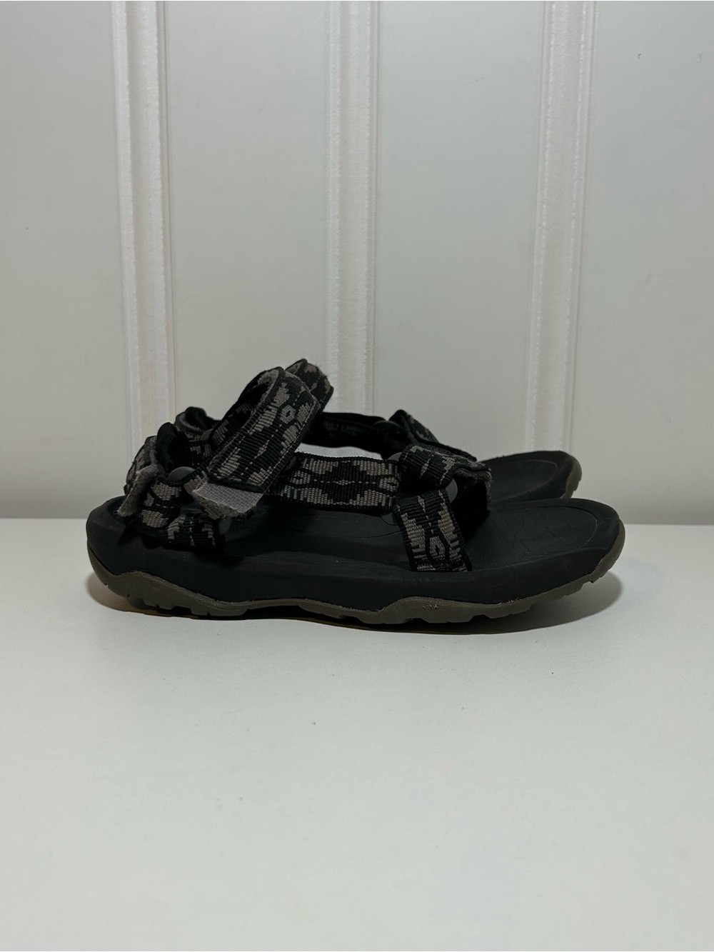 Teva hurricane xlt2 Kids Black & Grey Aztec print Sport Sandals toddler 12